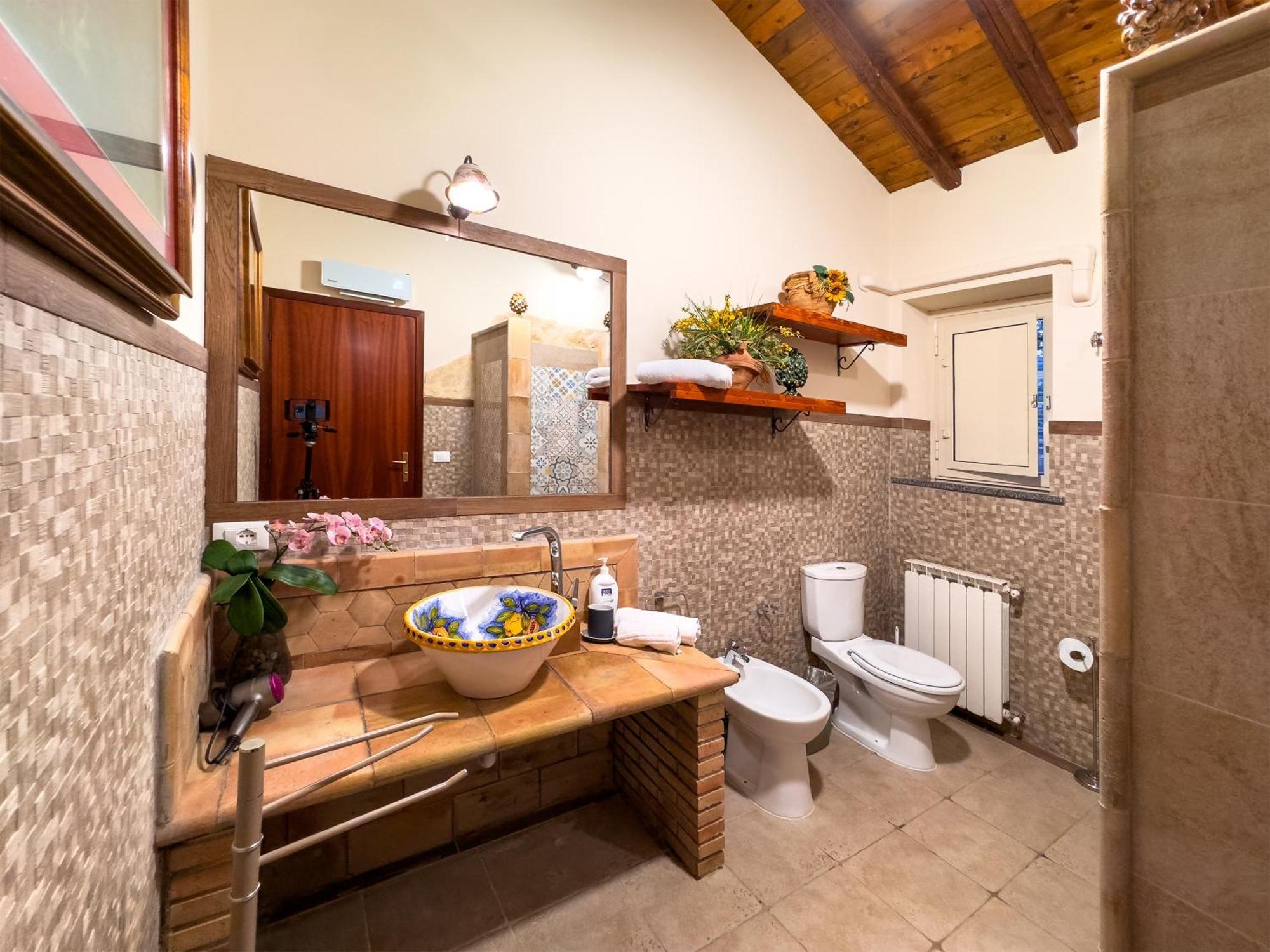 Villa Del Gelso Chalet Nel Parco Delletna マスカリ エクステリア 写真