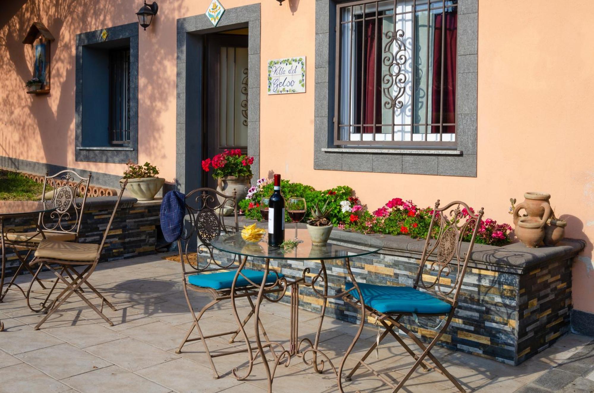 Villa Del Gelso Chalet Nel Parco Delletna マスカリ エクステリア 写真